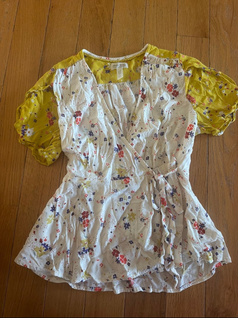 Anthropologie Floral Wrap Front Women’s Top in White and Yellow